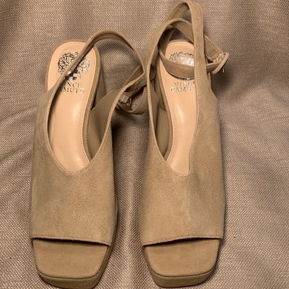 Vince Camuto Somerson Sandal - Picture 3 of 10